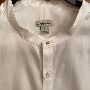 J. Peterman men’s white cotton dress shirt.